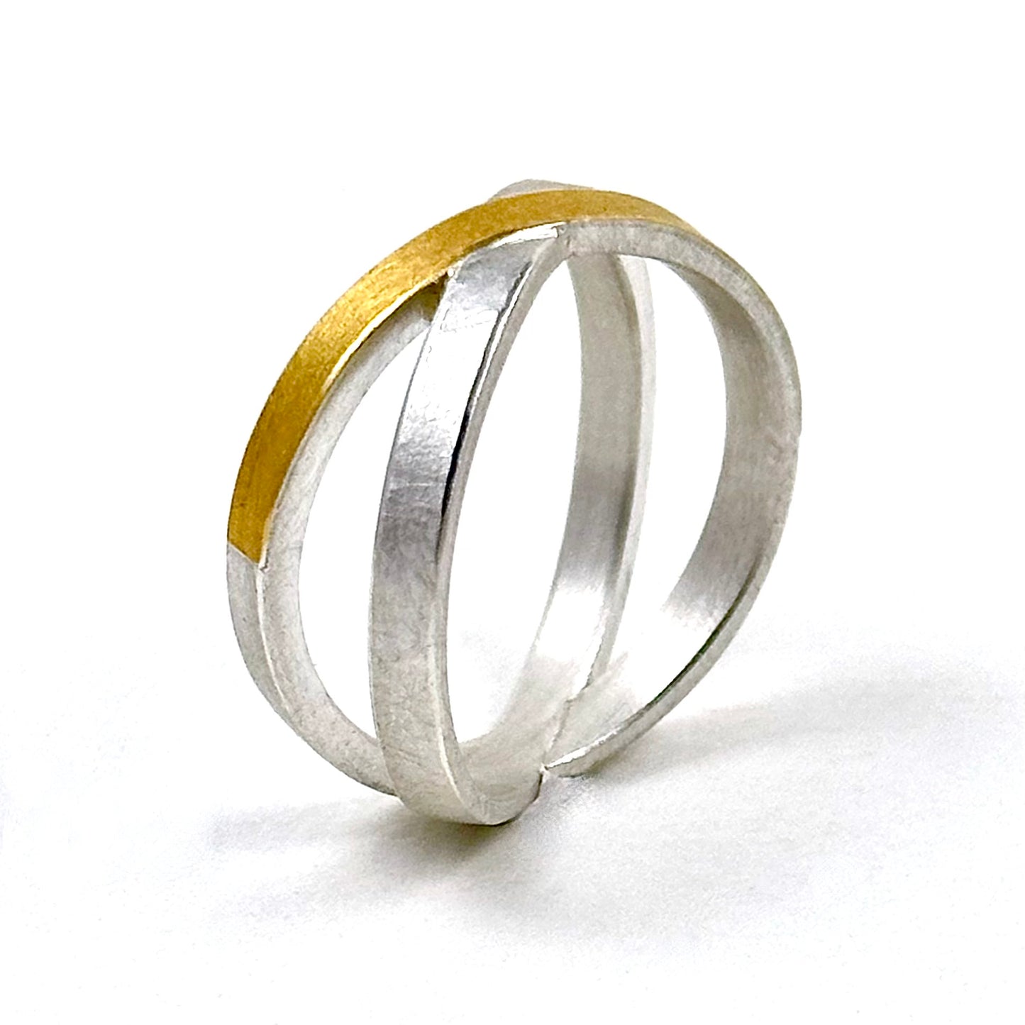 Crossover ring - R48